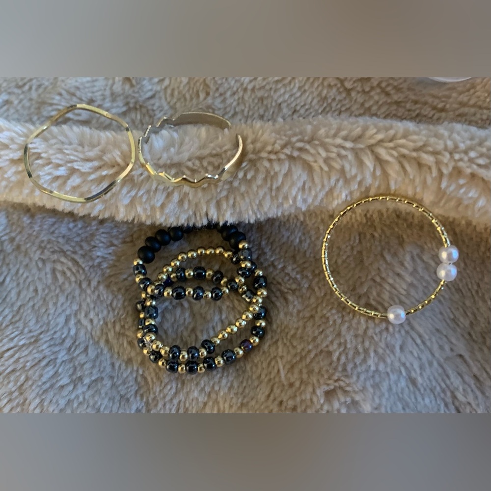 Elegant 18 k Gold plated and Black Beaded Ring Set